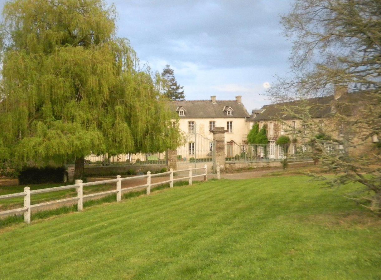 Chambres D'Hotes Manoir Du Chene Nonant Exteriér fotografie